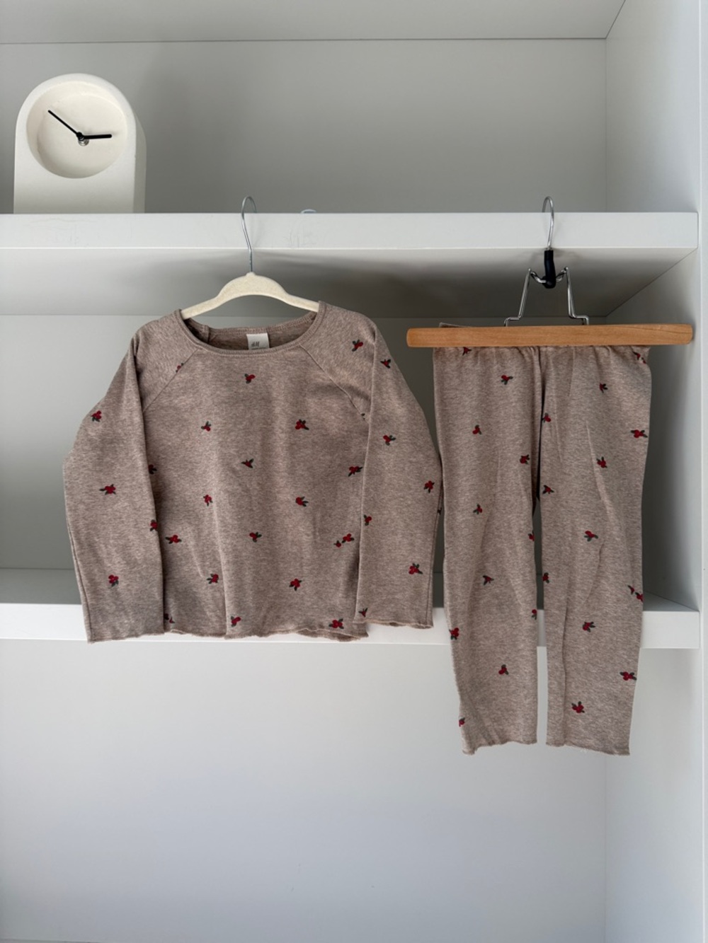 H&M Taupe Kids Pajama Set with Red Accent Print